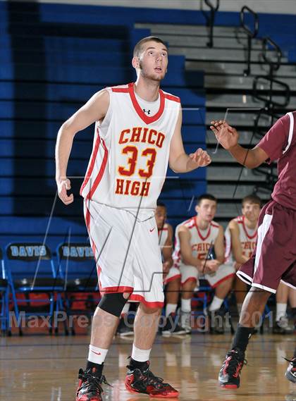 Thumbnail 2 in Natomas vs. Chico (Les Curry Invitational) photogallery.