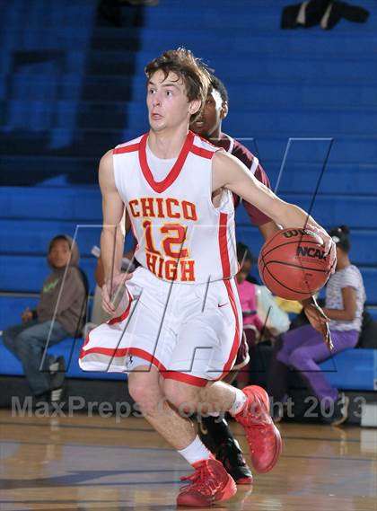 Thumbnail 2 in Natomas vs. Chico (Les Curry Invitational) photogallery.