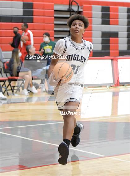 Thumbnail 1 in Higley vs. Canyon View (PXU Coyote Classic Tournament) photogallery.