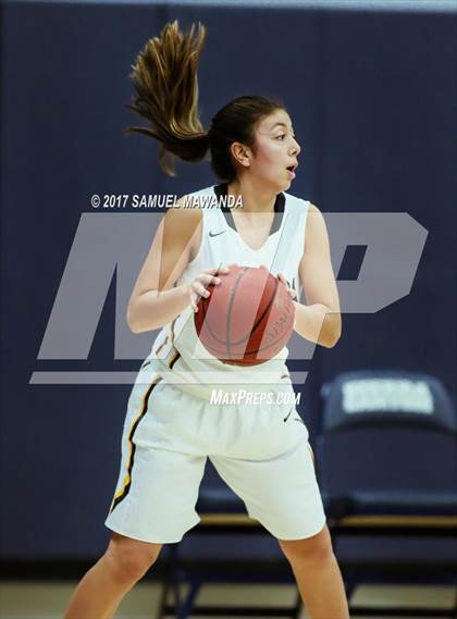 Thumbnail 1 in Ventura vs La Jolla Country Day photogallery.