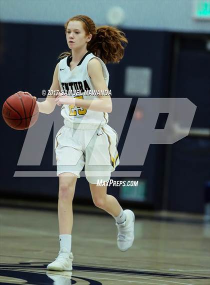 Thumbnail 3 in Ventura vs La Jolla Country Day photogallery.