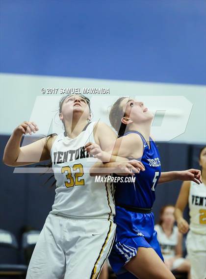 Thumbnail 1 in Ventura vs La Jolla Country Day photogallery.