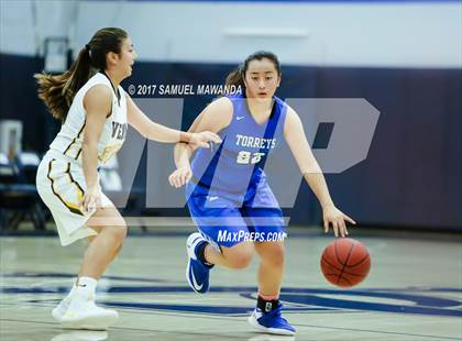 Thumbnail 1 in Ventura vs La Jolla Country Day photogallery.