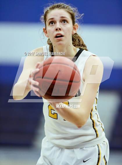 Thumbnail 1 in Ventura vs La Jolla Country Day photogallery.