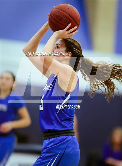 Thumbnail 3 in Ventura vs La Jolla Country Day photogallery.
