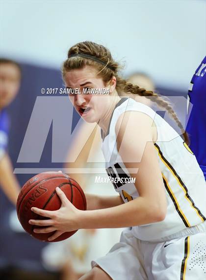 Thumbnail 3 in Ventura vs La Jolla Country Day photogallery.