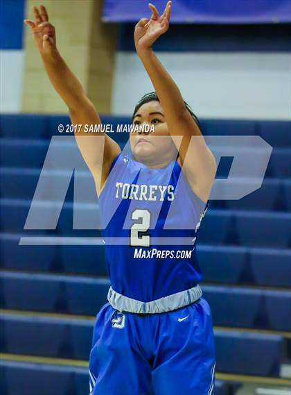 Thumbnail 3 in Ventura vs La Jolla Country Day photogallery.