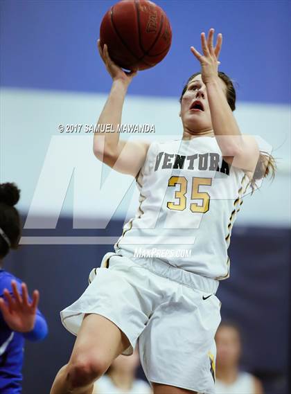 Thumbnail 2 in Ventura vs La Jolla Country Day photogallery.