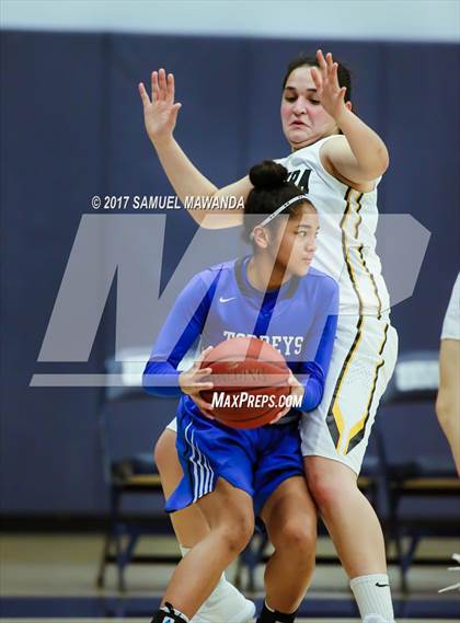 Thumbnail 3 in Ventura vs La Jolla Country Day photogallery.