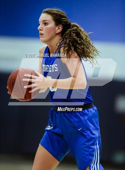 Thumbnail 3 in Ventura vs La Jolla Country Day photogallery.