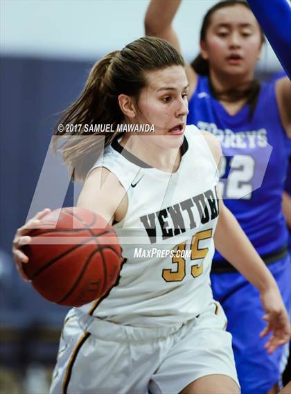 Thumbnail 2 in Ventura vs La Jolla Country Day photogallery.