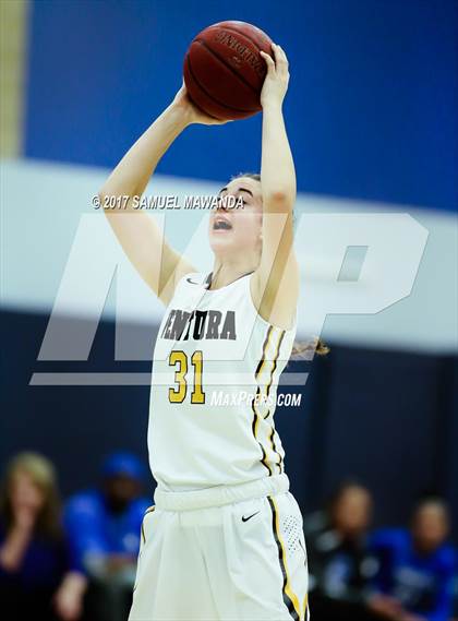 Thumbnail 3 in Ventura vs La Jolla Country Day photogallery.