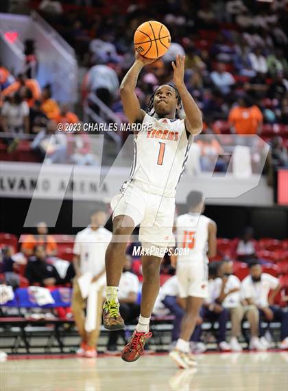 Thumbnail 3 in Eastern Randolph vs. Wilson Prep (NCHSAA 1A Final) photogallery.
