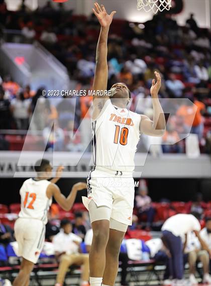 Thumbnail 2 in Eastern Randolph vs. Wilson Prep (NCHSAA 1A Final) photogallery.