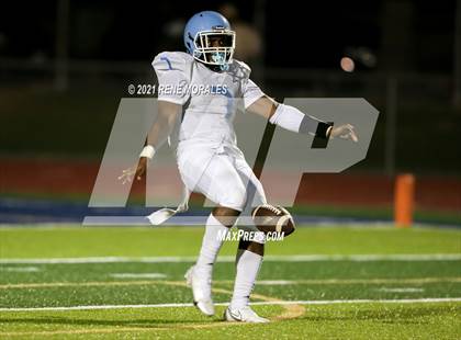Thumbnail 2 in Carson vs Muir photogallery.