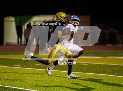 Thumbnail 2 in Carson vs Muir photogallery.
