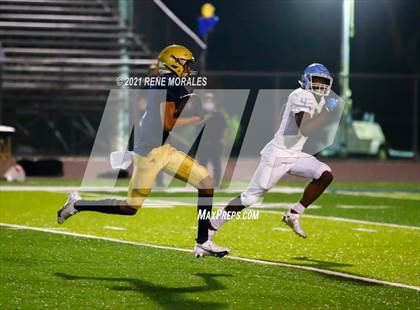 Thumbnail 3 in Carson vs Muir photogallery.