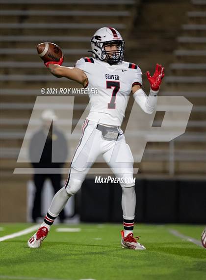Thumbnail 2 in Gruver vs New Home (UIL 2A Area Playoff) photogallery.