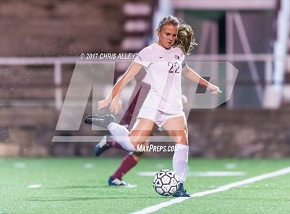Thumbnail 1 in Dobyns-Bennett vs. Tennessee photogallery.