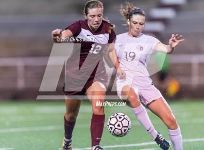 Thumbnail 3 in Dobyns-Bennett vs. Tennessee photogallery.