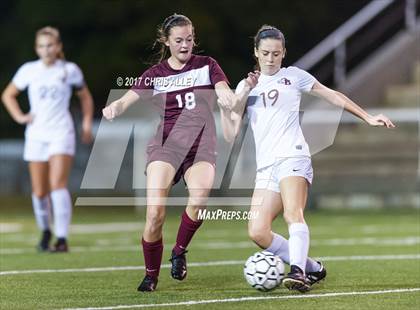 Thumbnail 3 in Dobyns-Bennett vs. Tennessee photogallery.