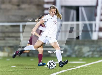 Thumbnail 3 in Dobyns-Bennett vs. Tennessee photogallery.