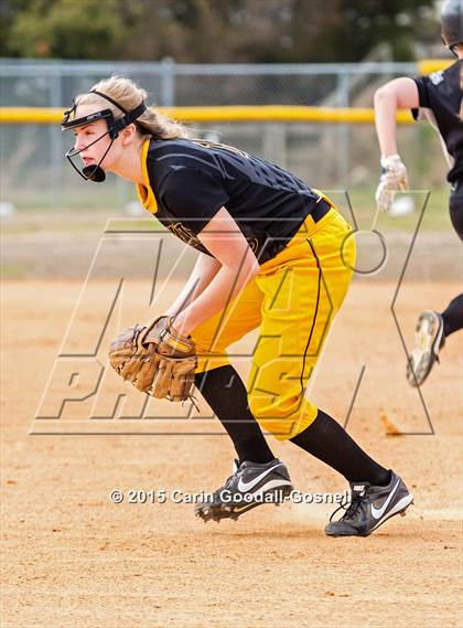 Thumbnail 1 in Roanoke Rapids vs. Havelock photogallery.