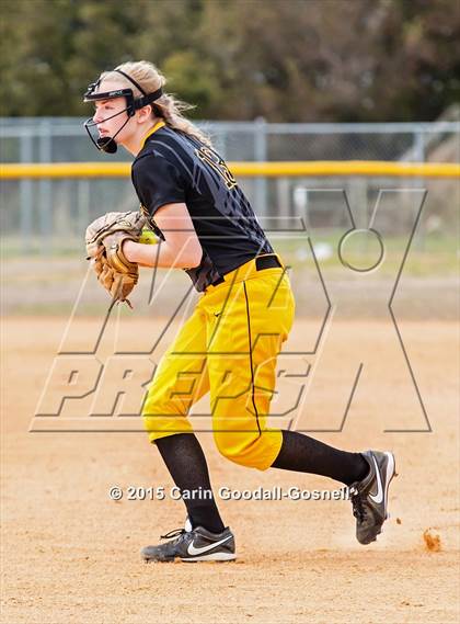 Thumbnail 2 in Roanoke Rapids vs. Havelock photogallery.