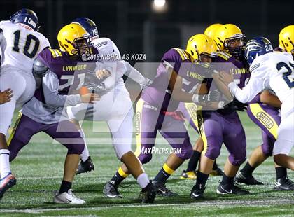 Thumbnail 2 in Warren vs. Lynwood photogallery.