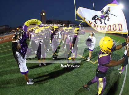 Thumbnail 3 in Warren vs. Lynwood photogallery.