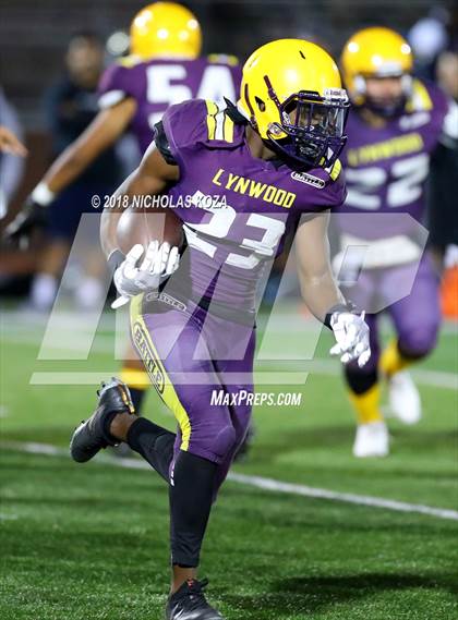 Thumbnail 3 in Warren vs. Lynwood photogallery.