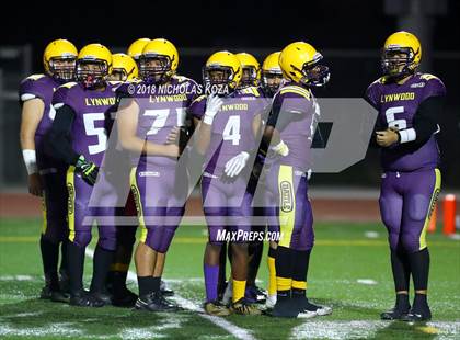 Thumbnail 1 in Warren vs. Lynwood photogallery.