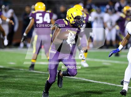 Thumbnail 1 in Warren vs. Lynwood photogallery.