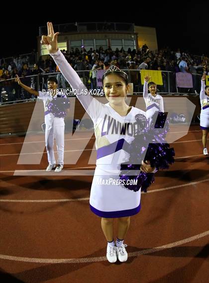 Thumbnail 1 in Warren vs. Lynwood photogallery.