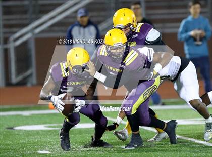 Thumbnail 1 in Warren vs. Lynwood photogallery.