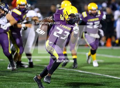 Thumbnail 2 in Warren vs. Lynwood photogallery.