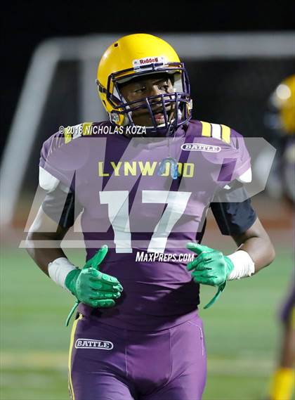 Thumbnail 3 in Warren vs. Lynwood photogallery.