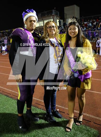 Thumbnail 2 in Warren vs. Lynwood photogallery.