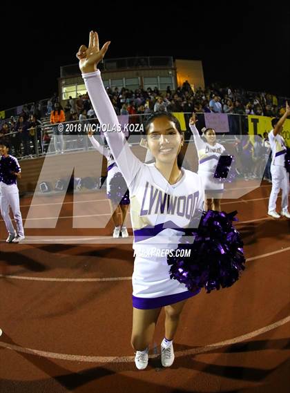 Thumbnail 3 in Warren vs. Lynwood photogallery.