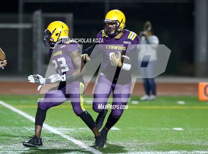 Thumbnail 1 in Warren vs. Lynwood photogallery.