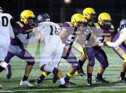 Thumbnail 1 in Warren vs. Lynwood photogallery.