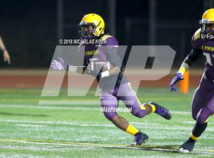 Thumbnail 1 in Warren vs. Lynwood photogallery.