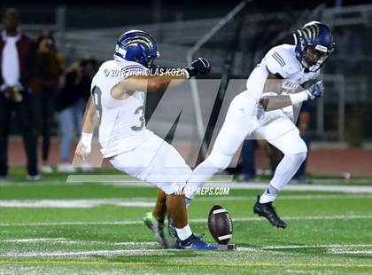 Thumbnail 1 in Warren vs. Lynwood photogallery.