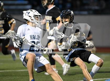 Thumbnail 1 in Arapahoe @ Valor Christian (CHSAA 5A Q-Final) photogallery.