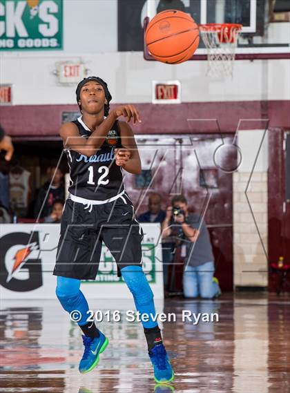 Thumbnail 3 in Seton Catholic vs. Ribault (DICK's National Tournament Semifinals) photogallery.