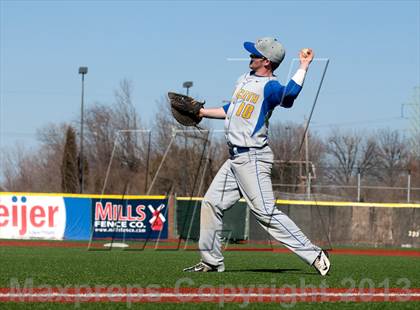 Thumbnail 1 in Newport Central Catholic vs McNicholas photogallery.