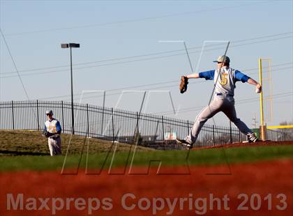 Thumbnail 1 in Newport Central Catholic vs McNicholas photogallery.