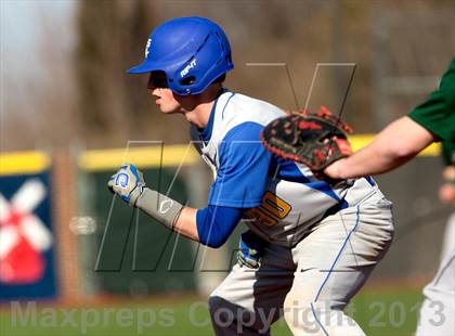 Thumbnail 2 in Newport Central Catholic vs McNicholas photogallery.