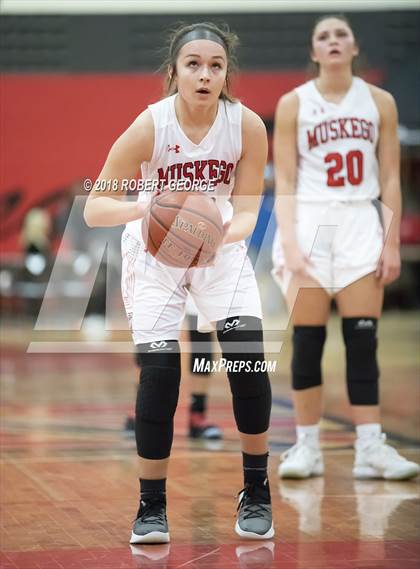 Thumbnail 1 in Arrowhead @ Muskego photogallery.