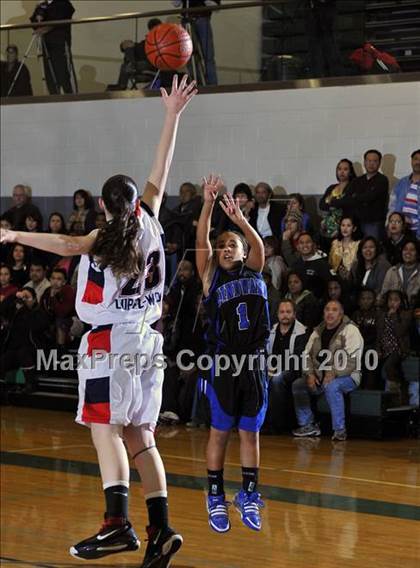 Thumbnail 1 in Windward vs. Bellarmine-Jefferson (CIF SS D4A Playoffs) photogallery.